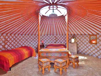 Week-end insolite en famille en Auvergne – TOP12 hébergements week-end-insolite-famille-auvergne