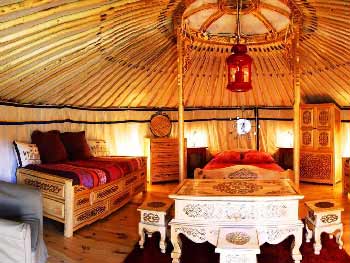 yourte-en-famille-auvergne