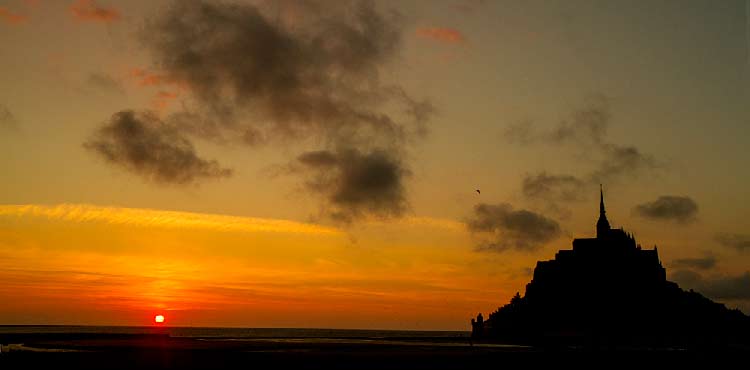 Visiter le Mont-Saint-Michel en famille: tout savoir randonnée mont saint michel en famille