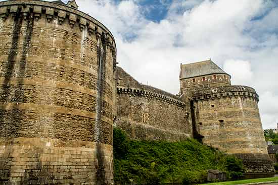chateau-de-fougères-visite
