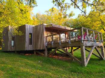 cabane dans les arbres pour famille en france