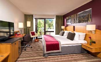 hotel-familiale-foret-noire-avec-piscine