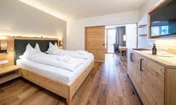 hotel-famille-autriche-avec-piscine