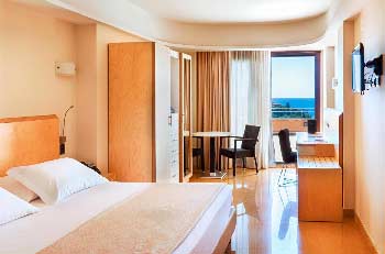 hotel-famille-sicile-avec-piscine