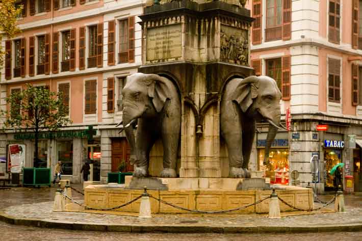 Visiter Chambéry, capitale historique de la Savoie: que de bonnes idées! les-4-sans-cul-chambéry-savoie