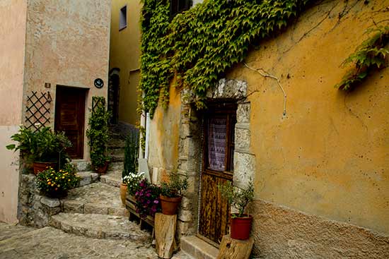 ruelle-sainte-agnès-village-perché-près-de-nice