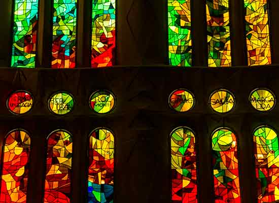 vitrail-sagrada-familia-barcelone