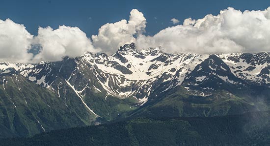 belledonne-vu-de-chartreuse-alpes