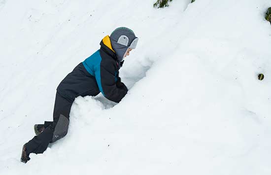 enfant-et-igloo