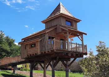 hebergement-insolite-en-famille-rhone-alpes