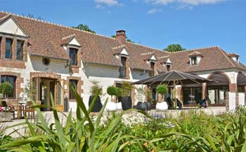 hotel-famille-bourgogne-avec-piscine