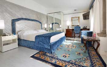 hotel-famille-florence-avec-piscine