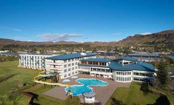 hotel-famille-islande-avec-piscine