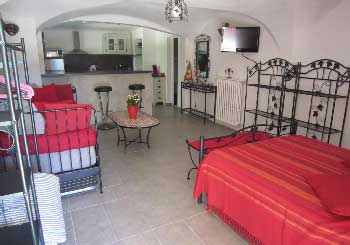 hotel-famille-pas-cher-nimes