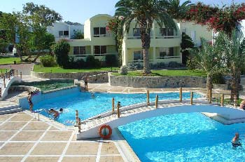 hotel-famille-rhodes-avec-piscine