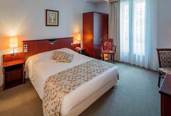 hotel-montlucon-chambre-familiale