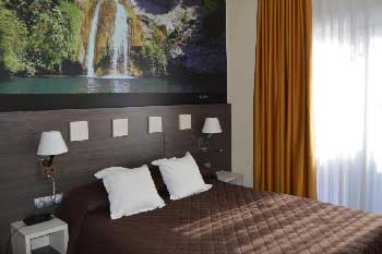 hotel-pas-cher-famille-roses