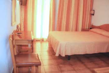 hotel-pas-cher-rosas