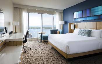 hotel-toronto-famille-avec-piscine