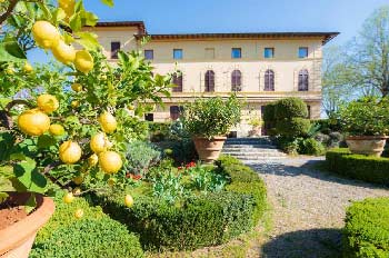 hotel-toscane-famille-avec-piscine
