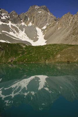 lac-Ste-Anne-et-pics-de-la-Font-Sancte--Queyras