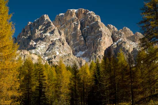 les-dolomites-italie-automne