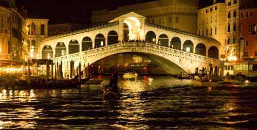 pont-du-rialto-en-italie