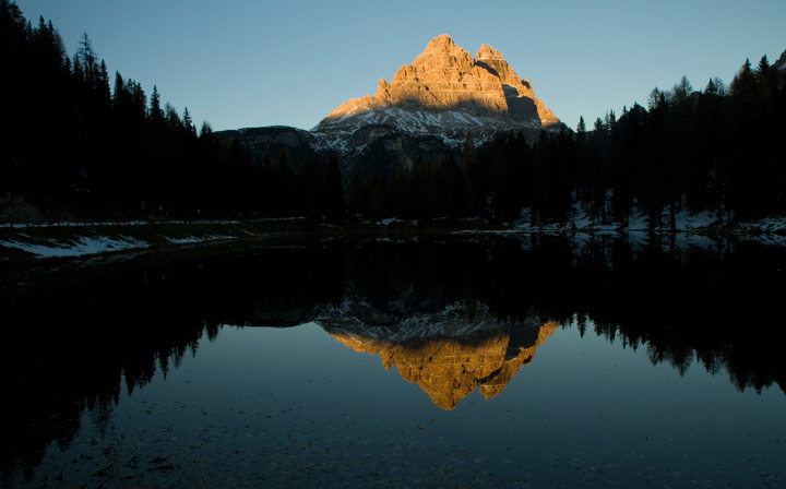tre-cime-lavaredo-dolomites-coucher-soleil