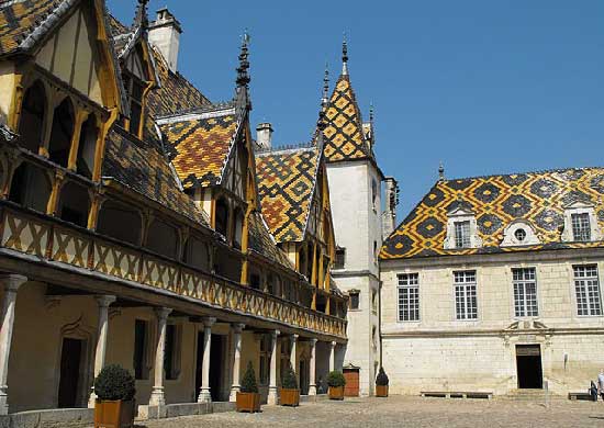 visiter-hospices-beaune-en-famille visiter-hospices-beaune-en-famille