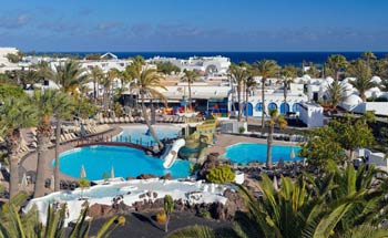hotel-famille-lanzarote-avec-piscine