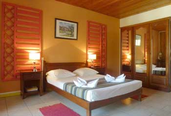 hotel-famille-reunion-avec-piscine