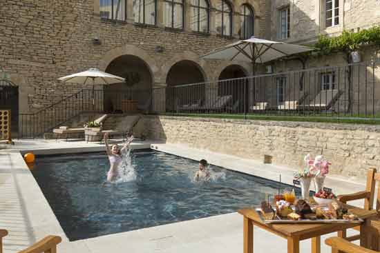 hotels famille france avec piscine