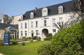 Hôtels en famille à Orléans – TOP12 hotel-chambre-familiale-orleans
