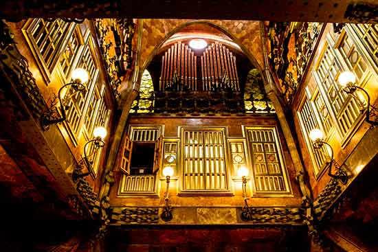 salon-palais-Guell-barcelone