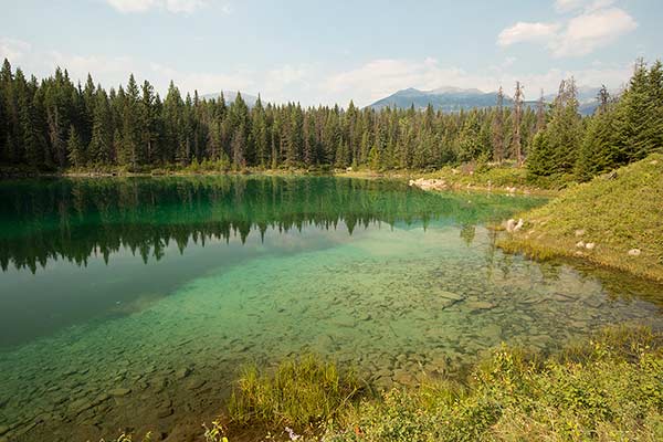 lac-rocheuses-canada