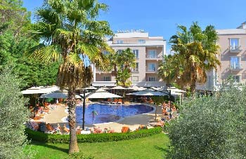 hotel-famille-albanie-avec-piscine