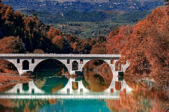 pont-de-berat-que-faire-en-albanie-en-famille