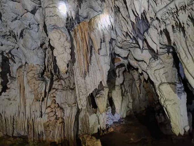 cuevas-de-la-candelaria-guatemala