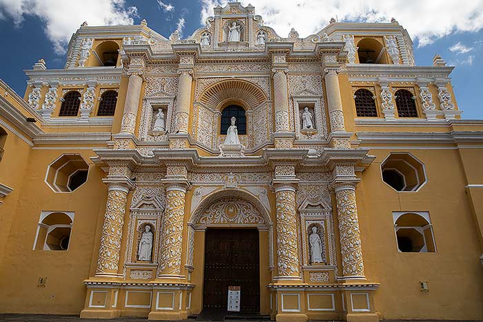 eglise-antigua-guatemala
