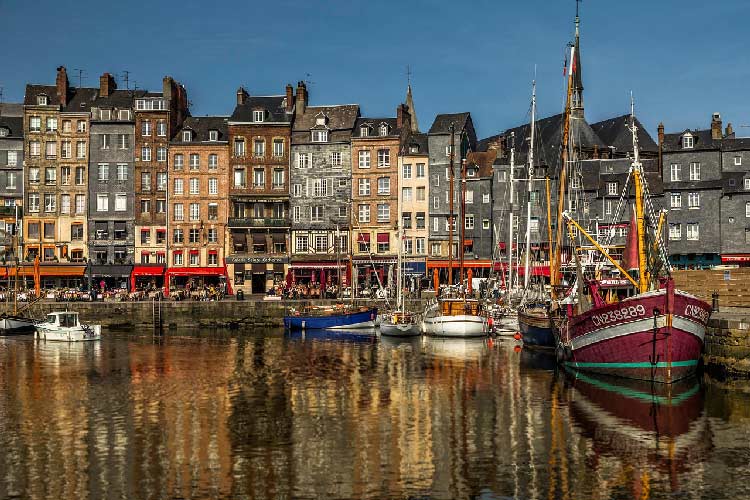 Top 10 destinations week-end en famille proche de Paris week-end-en-famille-à-moins-de-2h-de-paris-honfleur